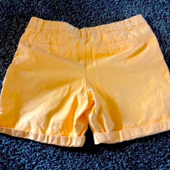 Boyfriend roll up khaki shorts by Gap Sz 14 - Picture 4 of 5